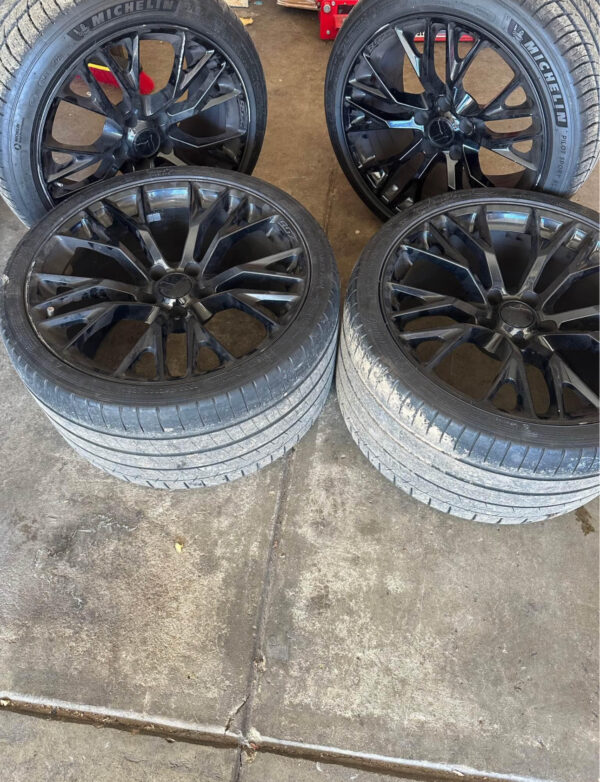 OEM Corvette C7 Z06 wheels