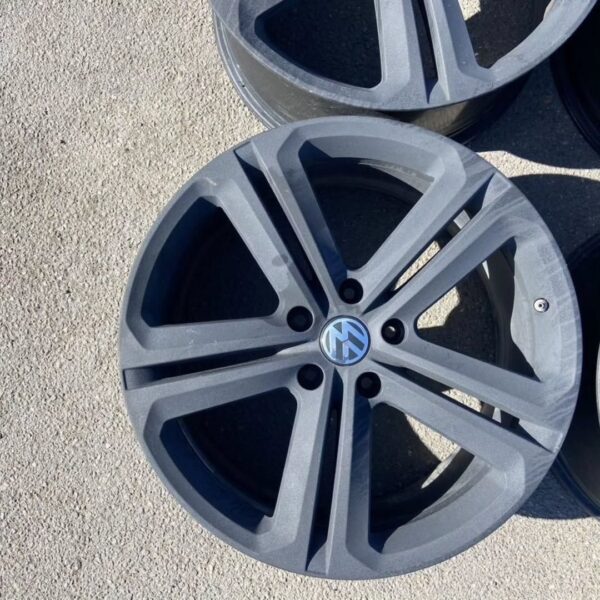 Volkswagen alloy wheels 9.5×R21 5×130