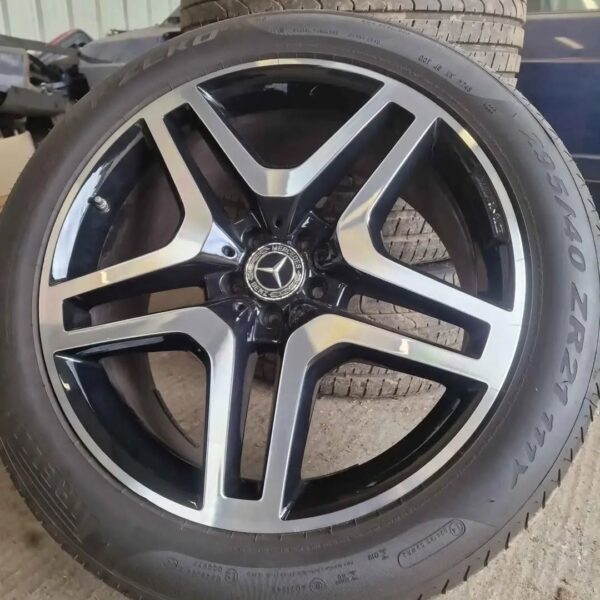 Genuine 21" Mercedes AMG wheels