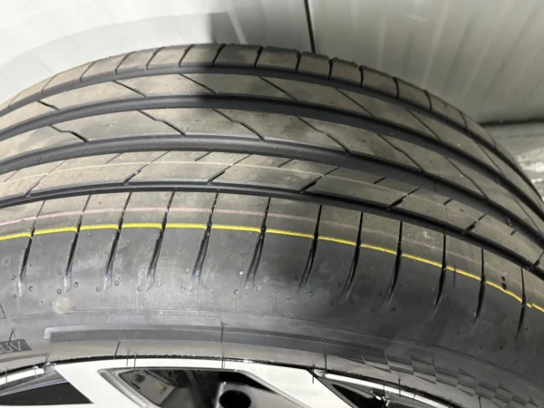 Genuine VW Tiguan III Tayron 19-inch Coventry alloy wheels 571601025E /H New